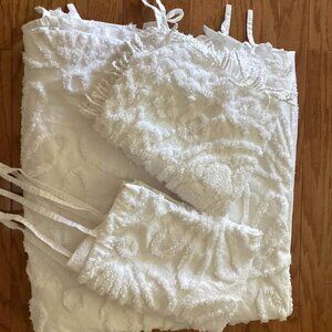 VINTAGE White Queen Chenille Duvet Cover with Matching Shams